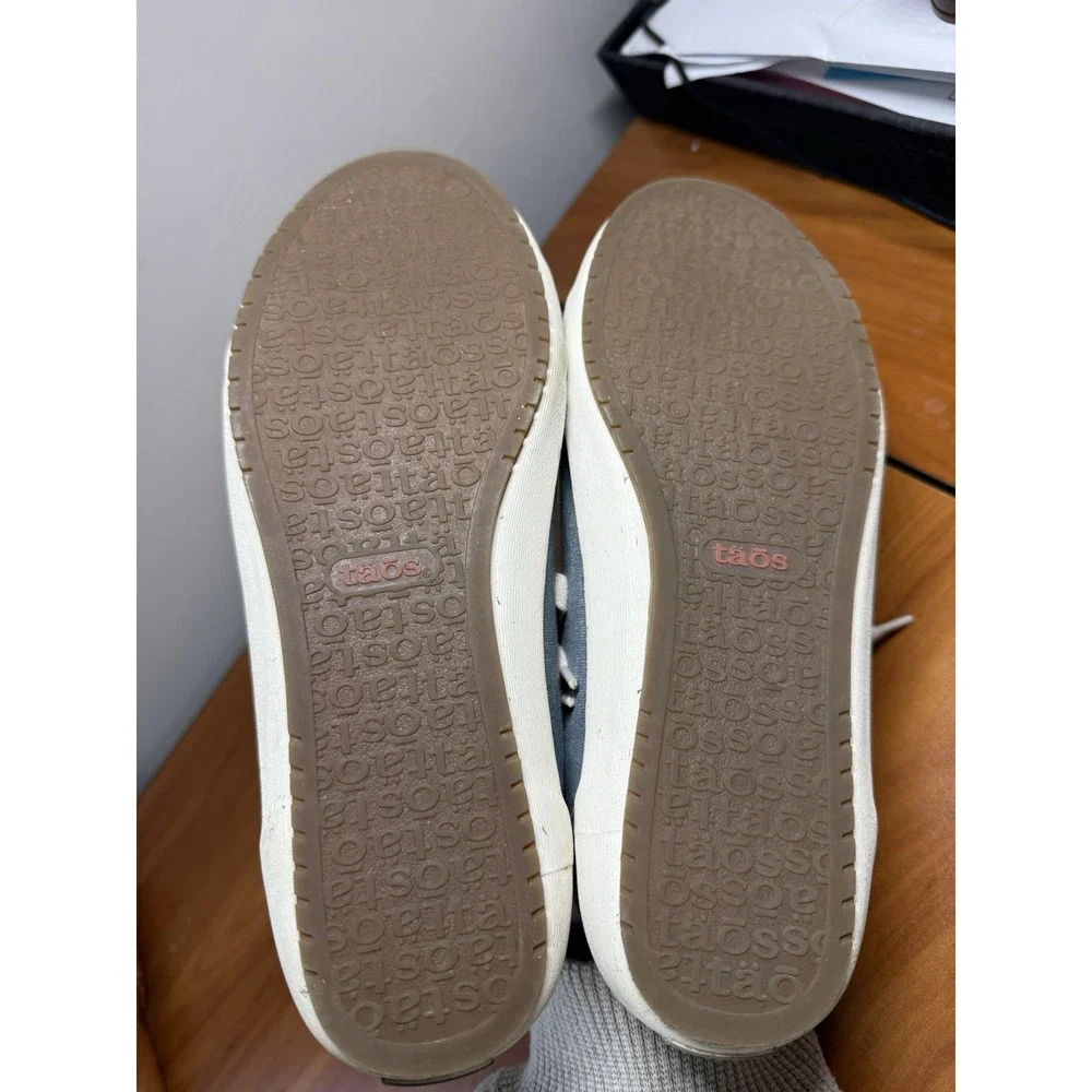 Taos Women's Star Canvas Sneakers Blue Denim Casual Comfort Fashion Size 8.5